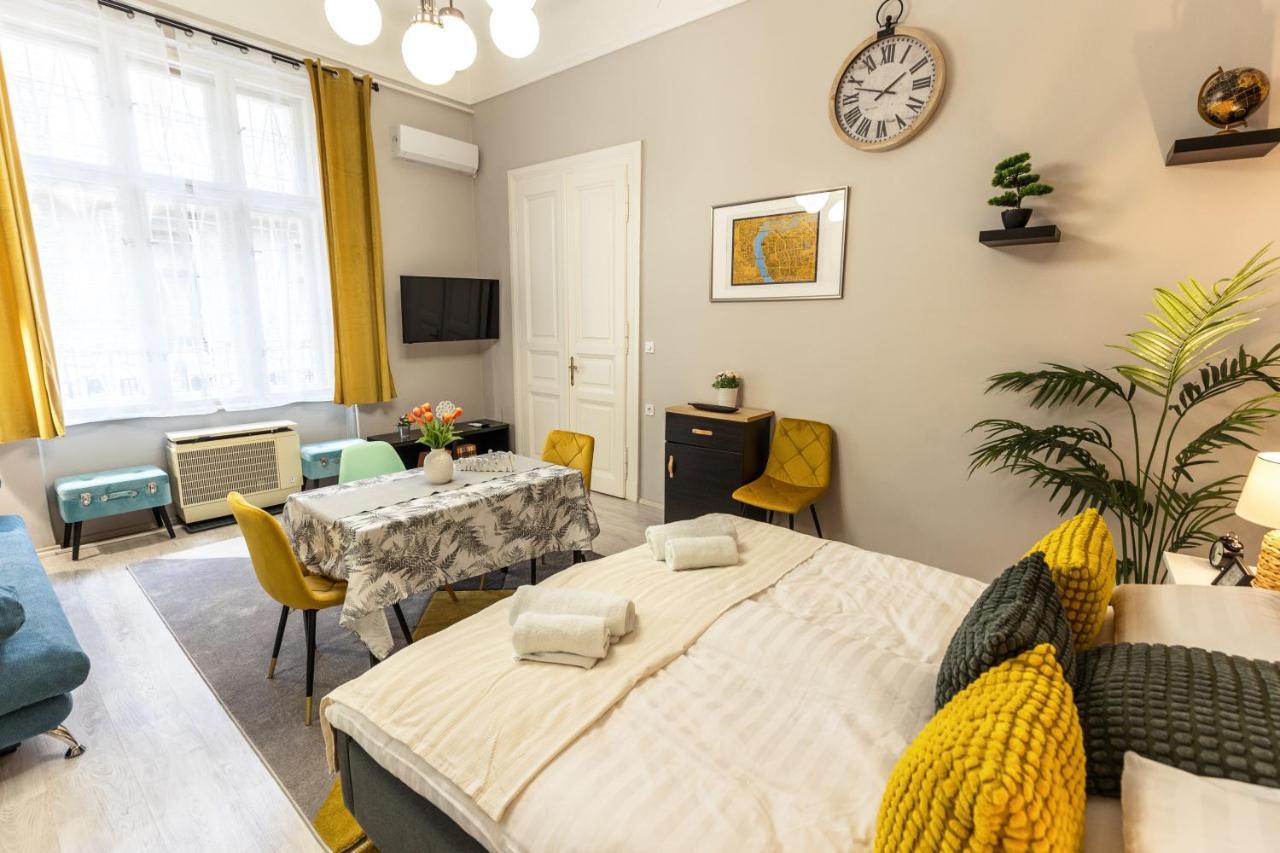 Akac Boutique Apartment 2. Будапеща Екстериор снимка