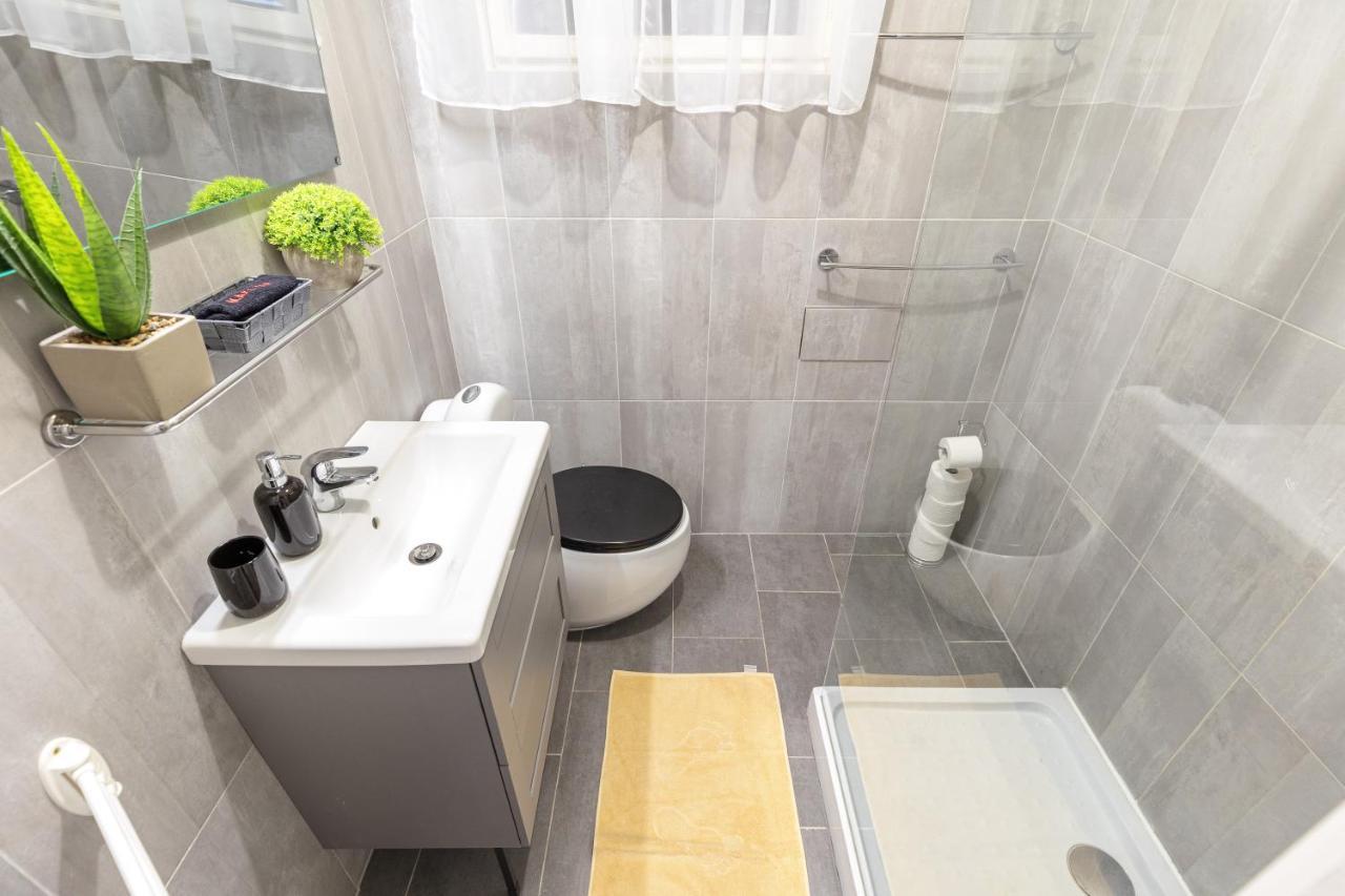 Akac Boutique Apartment 2. Будапеща Екстериор снимка