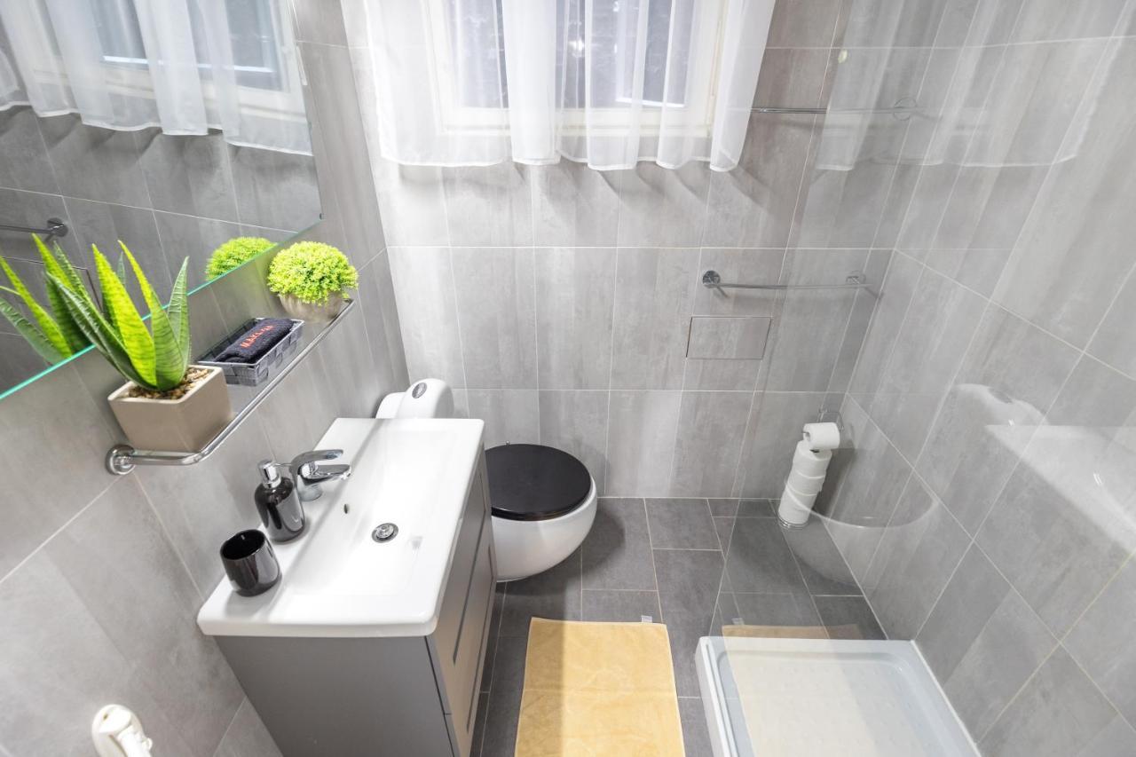 Akac Boutique Apartment 2. Будапеща Екстериор снимка